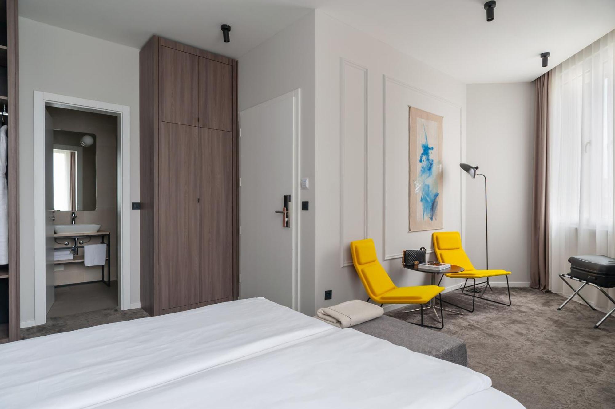 Manda Heritage 3*
